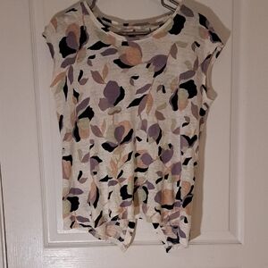 134 - Rachel Zoe Abstract Floral Short Sleeve Top 100 % Linen
